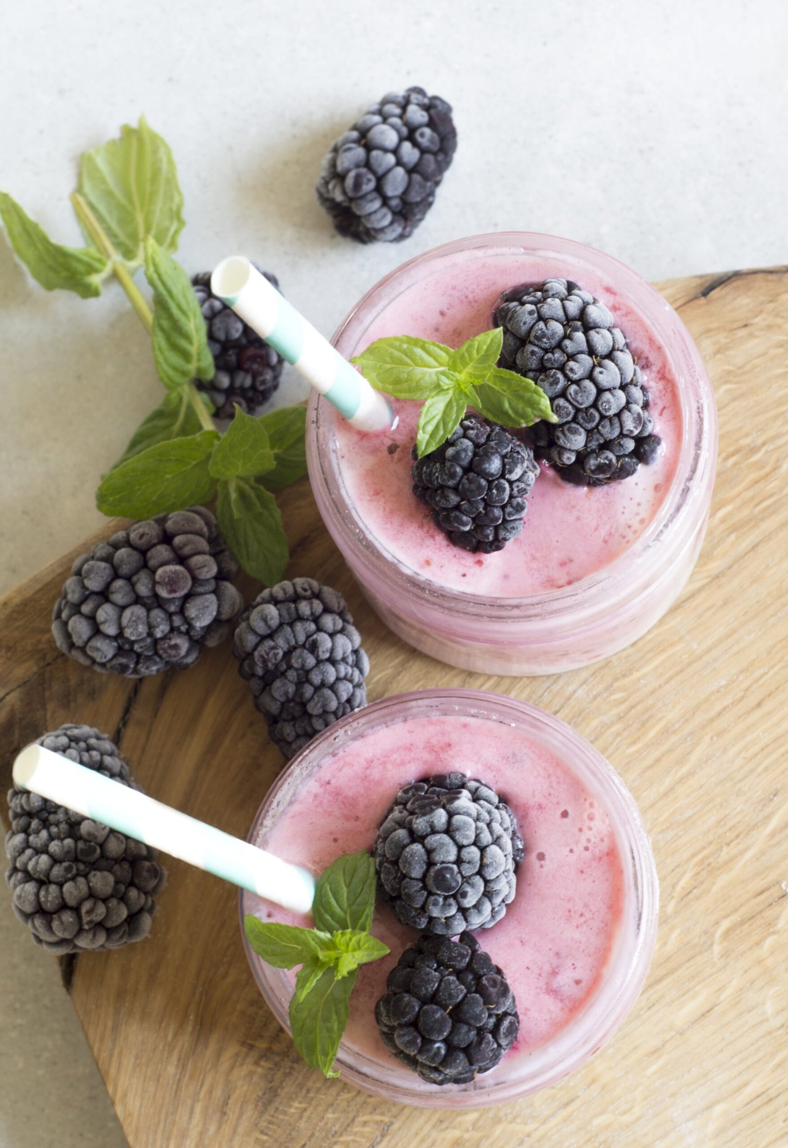 10 Superfoods to Add to your Smoothie for an Extra Nutritional Boost